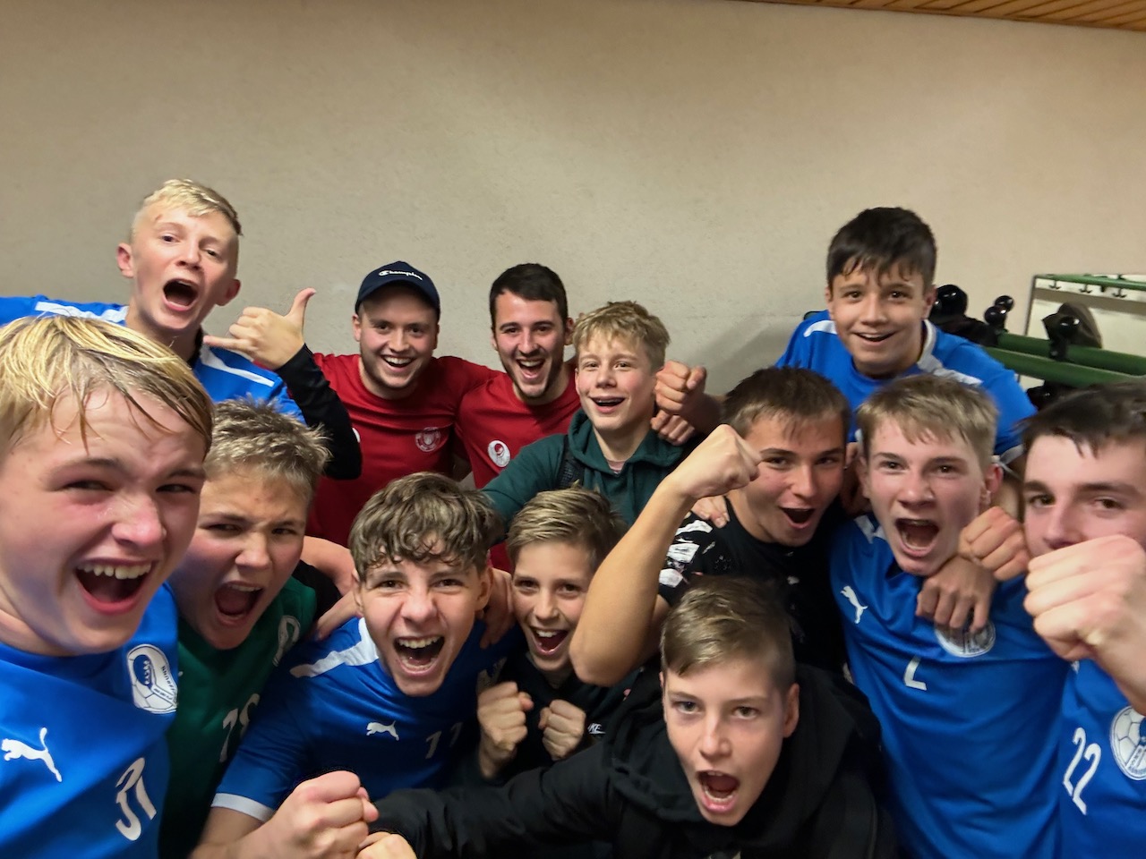 mC1 entscheidet Spitzenspiel für sich