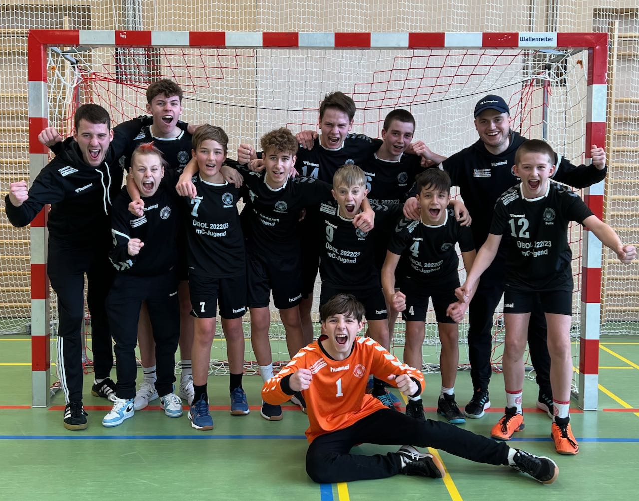 mC-Jugend verteidigt Tabellenführung